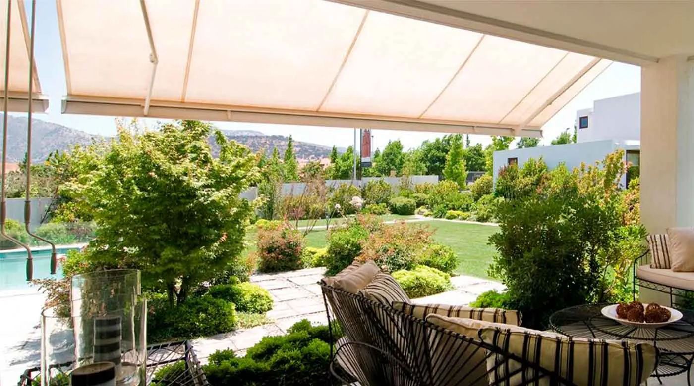 Cómo los toldos para patio pueden hacer que tu hogar sea más sostenible