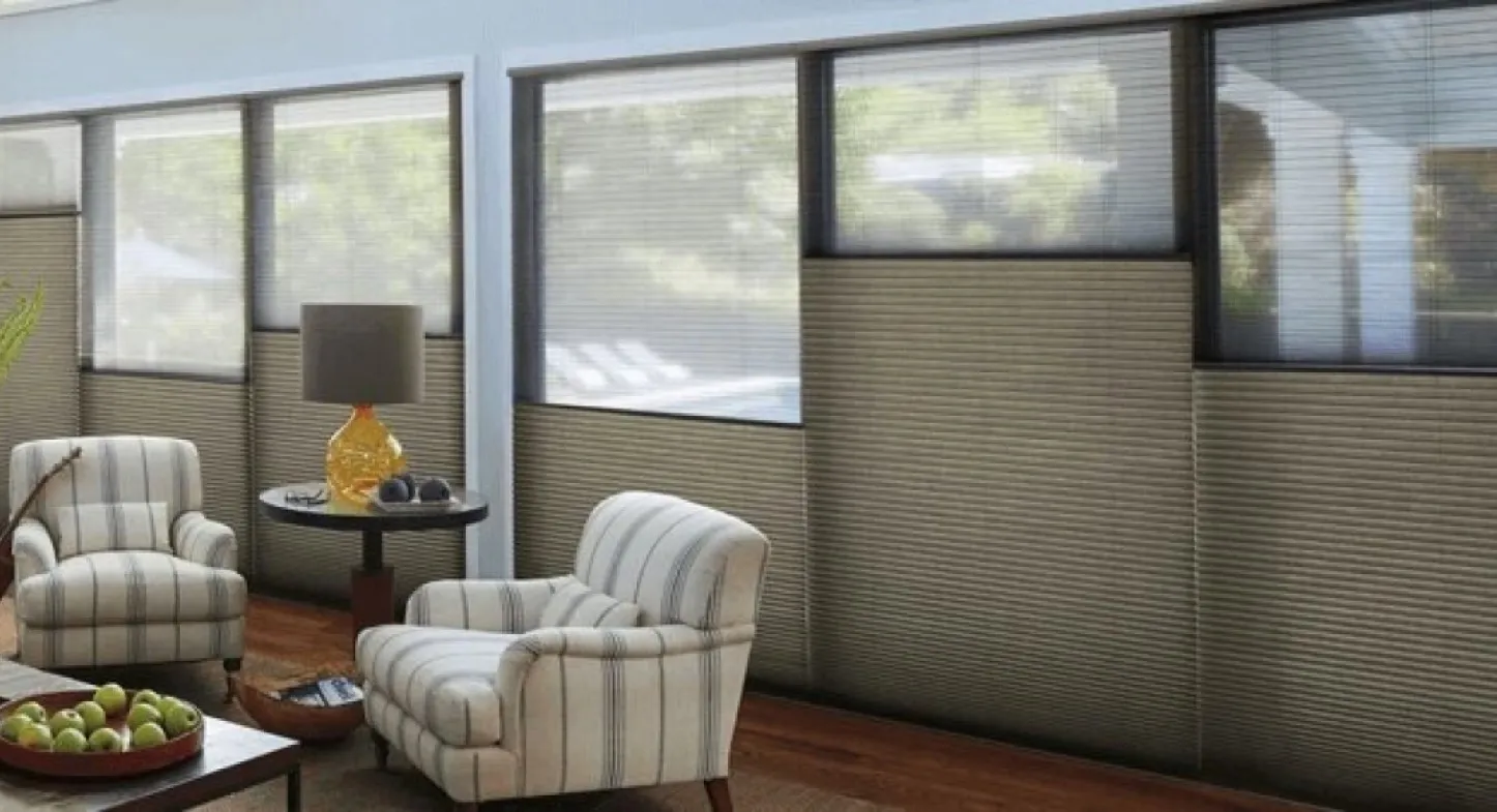 Beneficios y características de las cortinas blackout para tu hogar u oficina